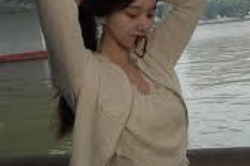 震碎三观！女教师在丈夫出差期间出轨微信聊天记录和照片被曝光